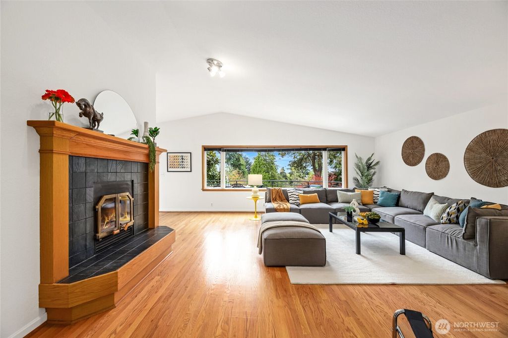 Photo of 7222 38th Avenue SW, Seattle, WA 98126 (MLS # 2346244)