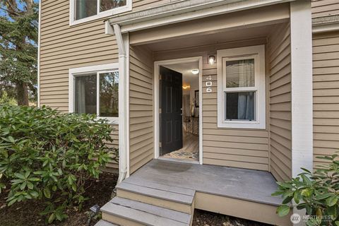 Photo of 23816 12th Place S #406, Des Moines, WA 98198 (MLS # 2441587)