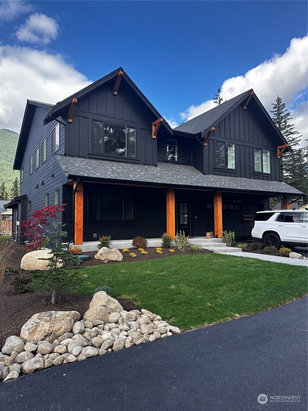 Photo of 1706 Eagles Nest Place SE, North Bend, WA 98045 (MLS # 2297646)