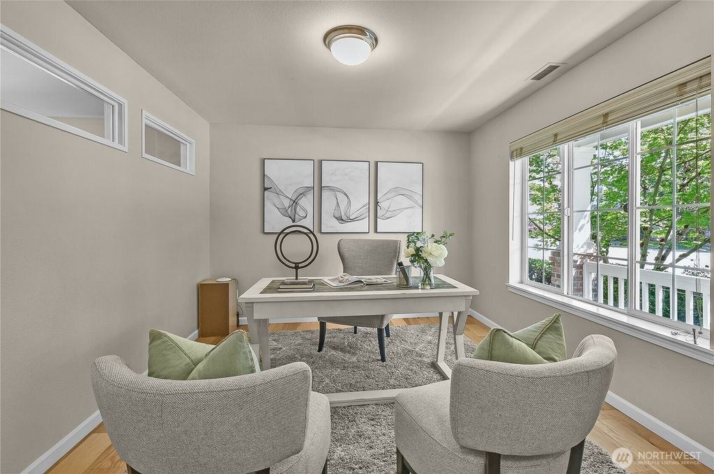 Photo of 1407 231st Avenue SE, Sammamish, WA 98075 (MLS # 2390419)