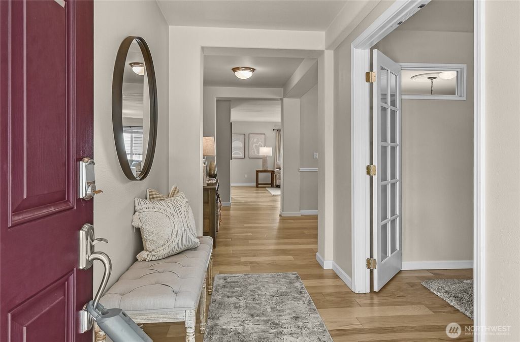 Photo of 1407 231st Avenue SE, Sammamish, WA 98075 (MLS # 2390419)