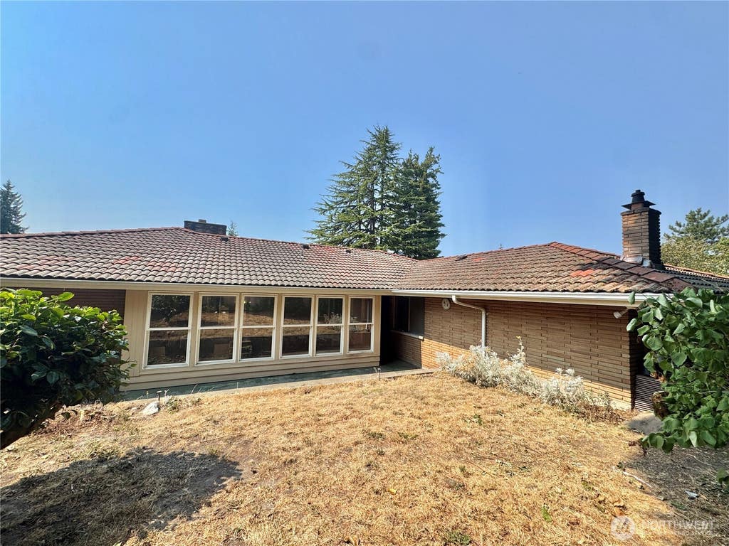 Photo of 628 E Titus Street, Kent, WA 98030 (MLS # 2568552)