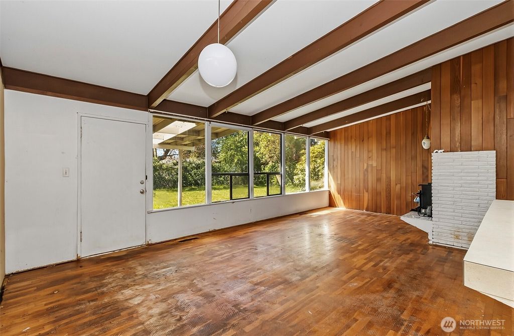 Photo of 4704 Alger Avenue, Everett, WA 98203 (MLS # 2512432)