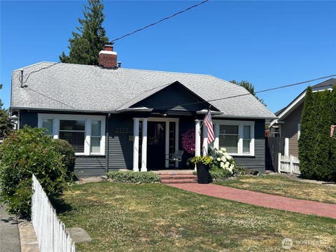 Photo of 2135 Roosevelt Avenue, Enumclaw, WA 98022 (MLS # 2558067)
