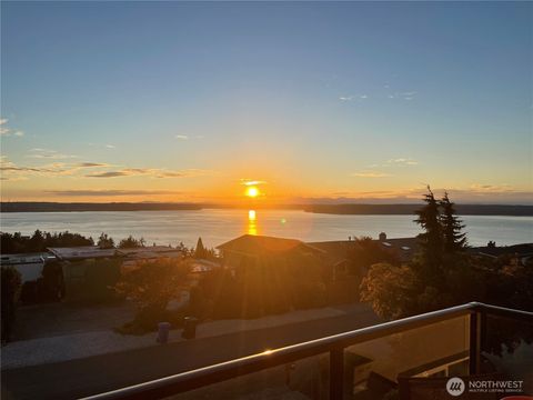 5521 Frances Avenue NE Tacoma WA 98422