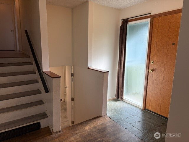 Photo of 11043 14th Ave AVE S, Seattle, WA 98168 (MLS # 2587898)