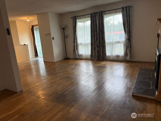 Photo of 11043 14th Ave AVE S, Seattle, WA 98168 (MLS # 2587898)