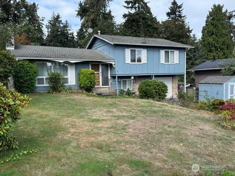 Photo of 11043 14th Ave AVE S, Seattle, WA 98168 (MLS # 2587898)