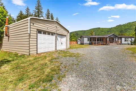 Photo of 8324 Golden Valley Blvd BLVD, Maple Falls, WA 98266 (MLS # 2525696)