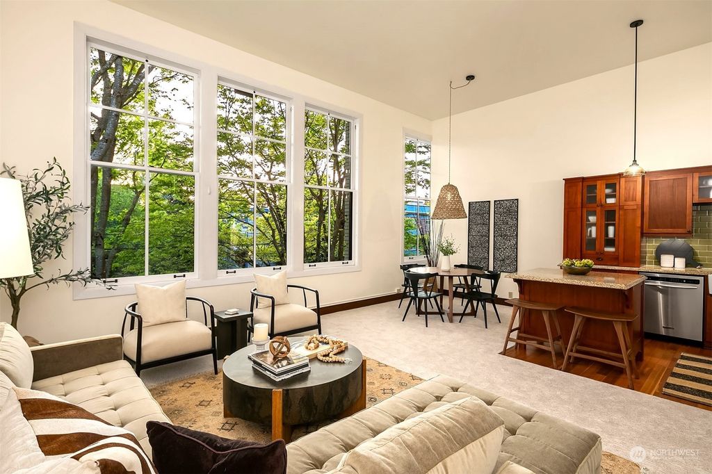 Photo of 201 Galer Street #372, Seattle, WA 98109 (MLS # 2252258)