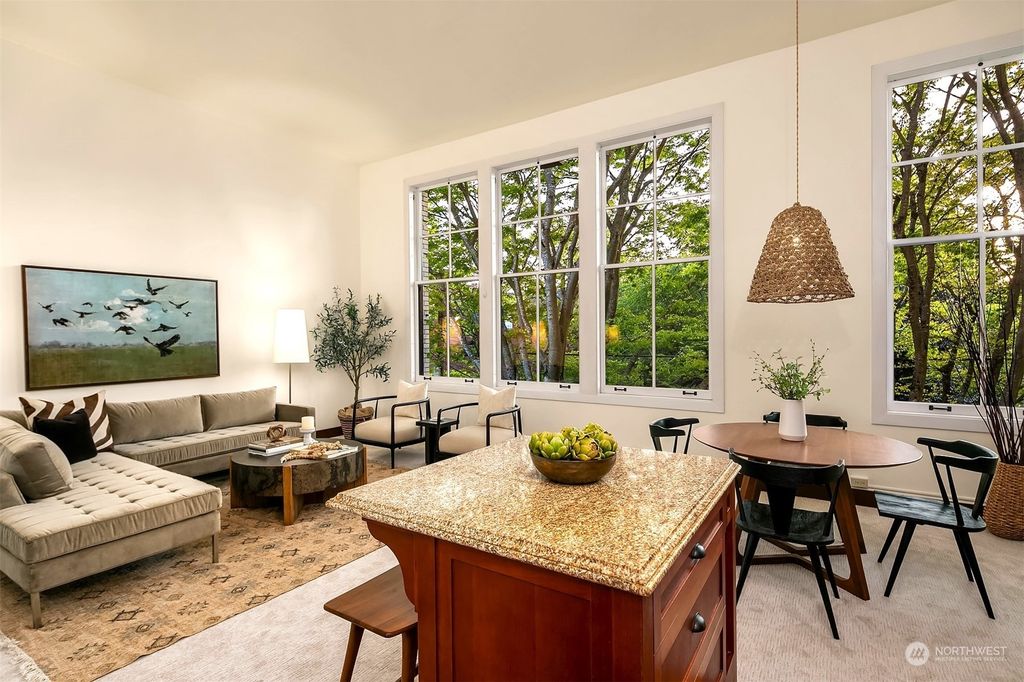 Photo of 201 Galer Street #372, Seattle, WA 98109 (MLS # 2252258)