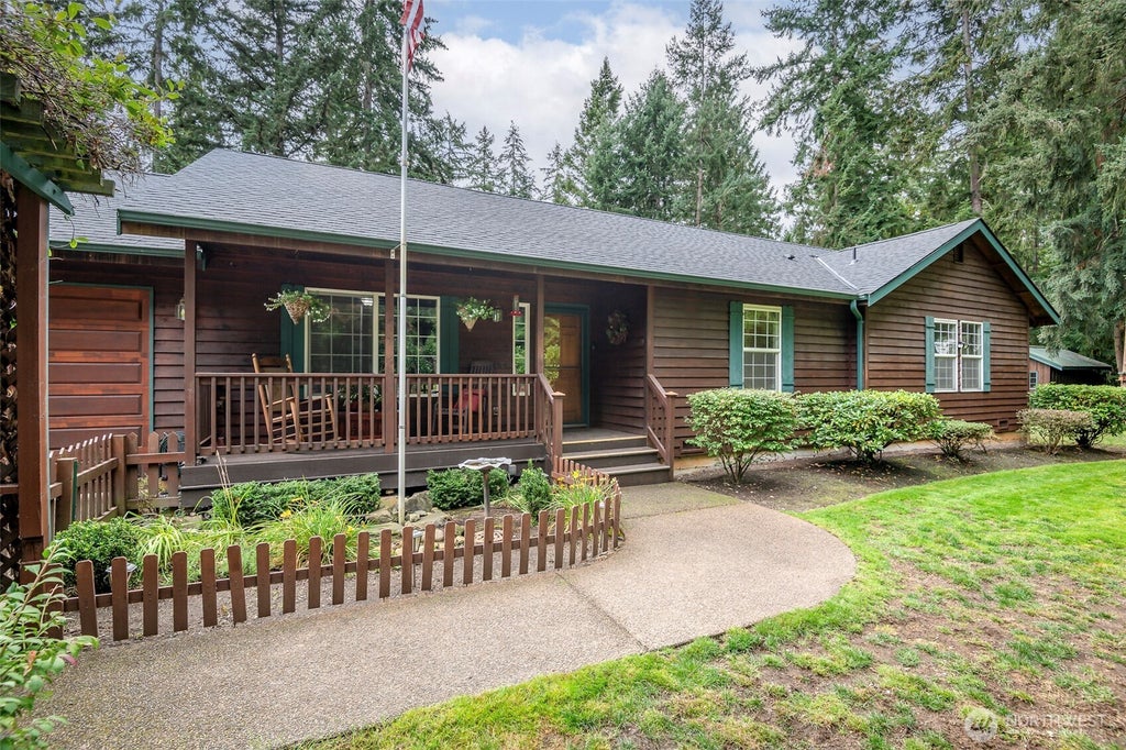 Photo of 34028 48th Avenue E, Eatonville, WA 98328 (MLS # 2582674)