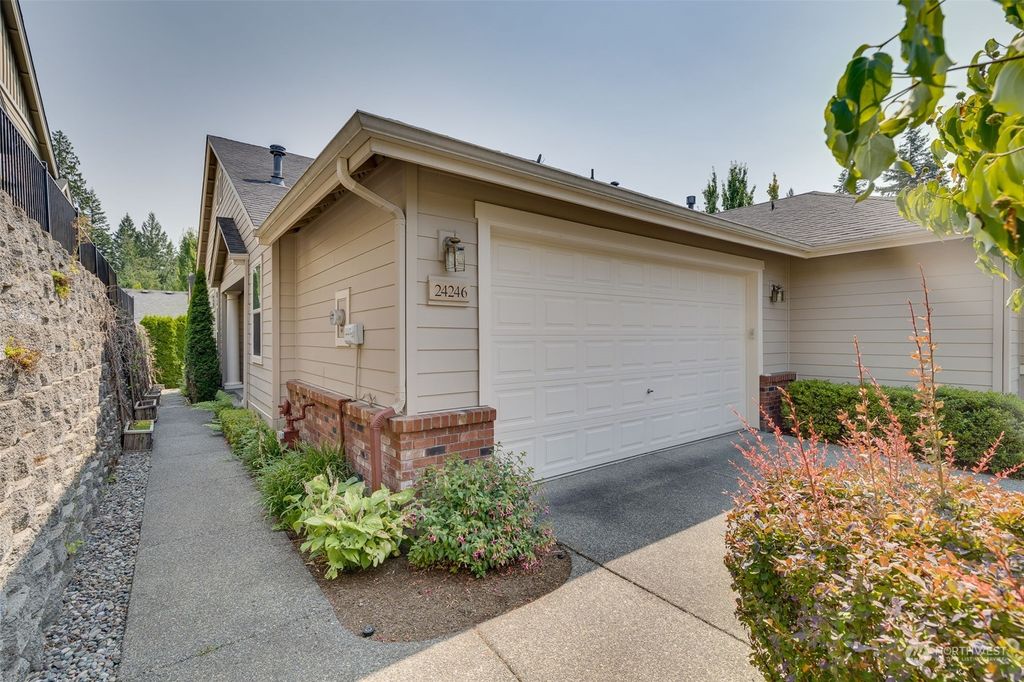 Photo of 24246 NE 130th Place, Redmond, WA 98053 (MLS # 2331296)