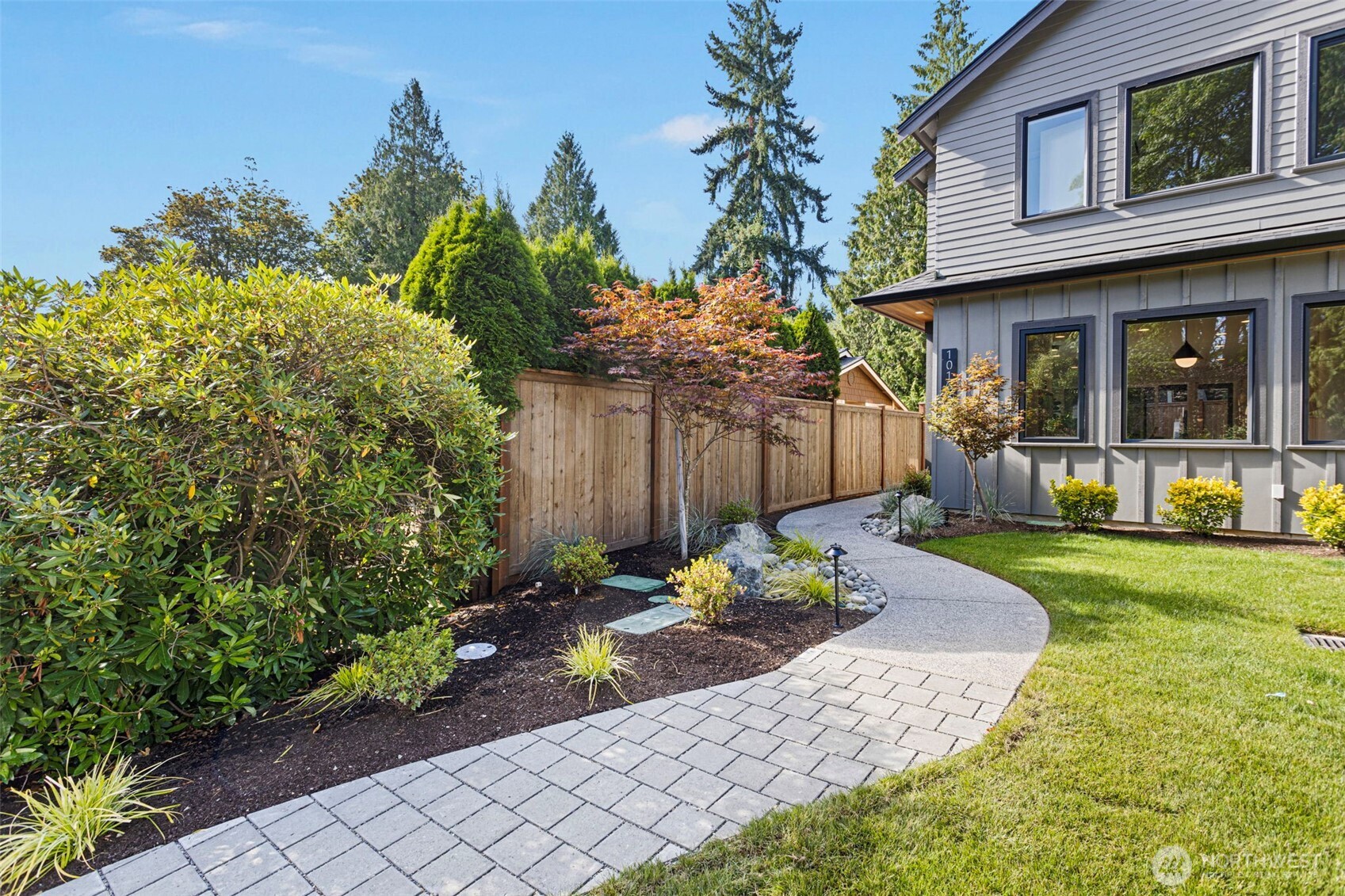 10168 NE 112th Place