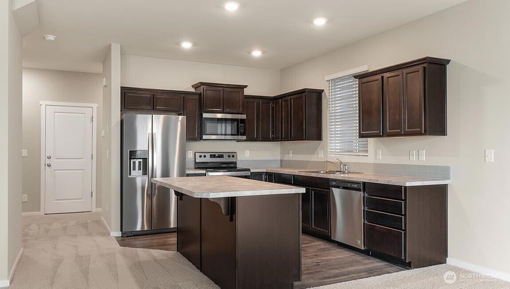 Photo of 10735 186th St Ct E Ct, Puyallup, WA 98374 (MLS # 2514324)