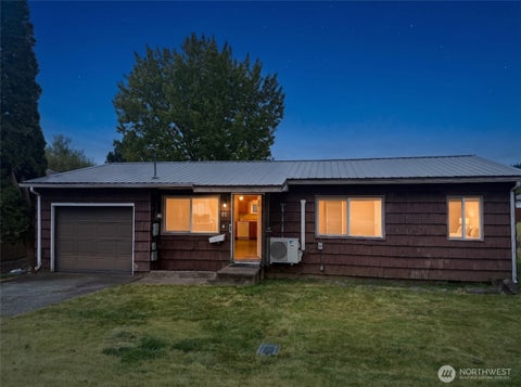 Photo of 71 SW 13th Street, Chehalis, WA 98532 (MLS # 2566879)