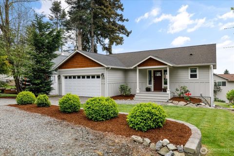 Photo of 1070 Halsey Drive, Coupeville, WA 98239 (MLS # 2513195)