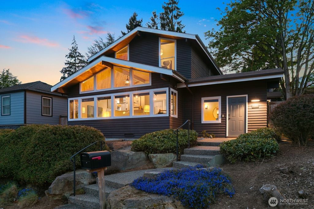 Photo of 3219 34th Avenue W, Seattle, WA 98199 (MLS # 2514235)