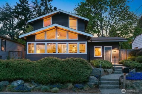 Photo of 3219 34th Avenue W, Seattle, WA 98199 (MLS # 2514235)