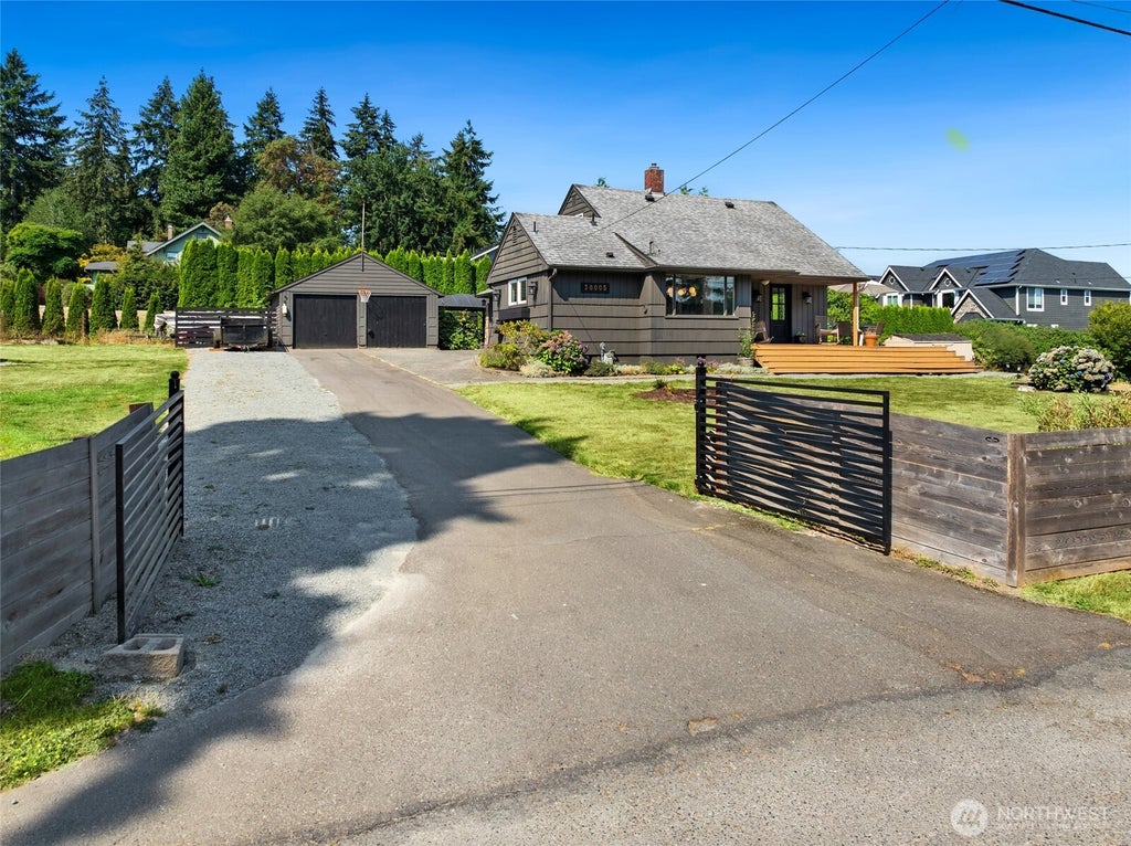 Photo of 30005 21st Avenue SW, Federal Way, WA 98023 (MLS # 2574364)