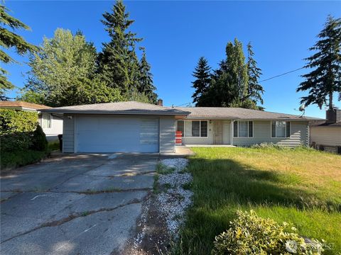 Photo of 9621 S 241st Street, Kent, WA 98030 (MLS # 2542104)