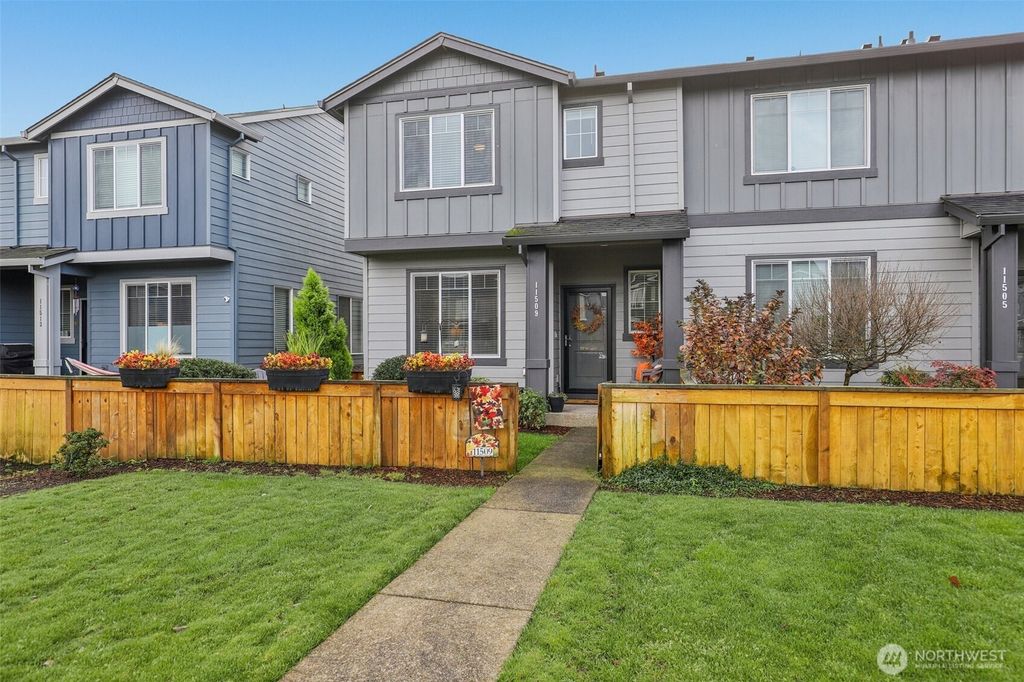 Photo of 11509 NE 22nd Circle, Vancouver, WA 98684 (MLS # 2456503)