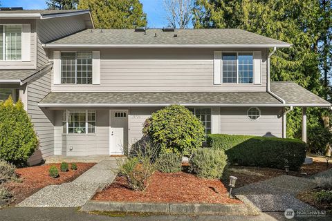 Photo of 13726 NE 85th Street, Redmond, WA 98052 (MLS # 2478933)