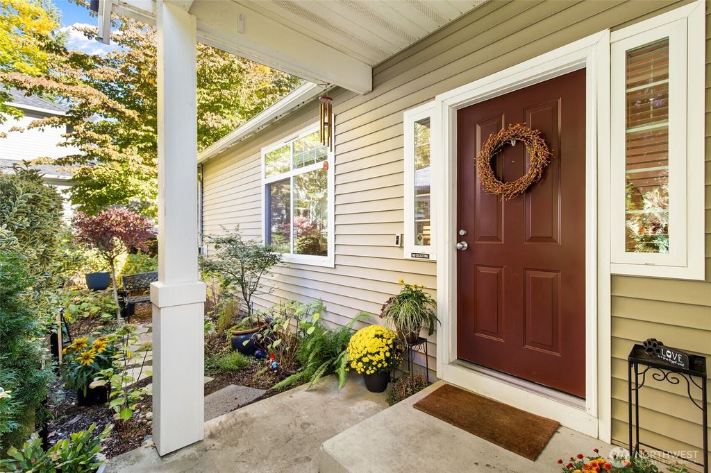 Photo of 23124 NE 8th Place, Sammamish, WA 98074 (MLS # 2443752)