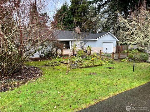 Photo of 1501 SE Brunswick St, Lacey, WA 98503 (MLS # 2456929)