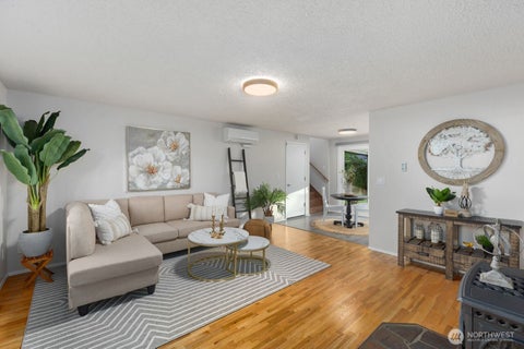 Photo of 7210 89th AVE SE AVE, Snohomish, WA 98290 (MLS # 2541397)