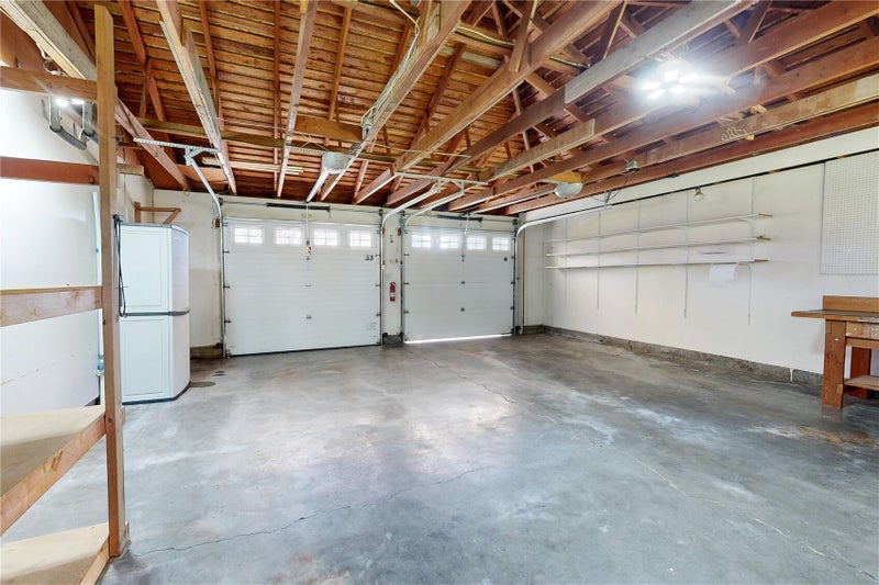 825 Wauna Vista Drive
