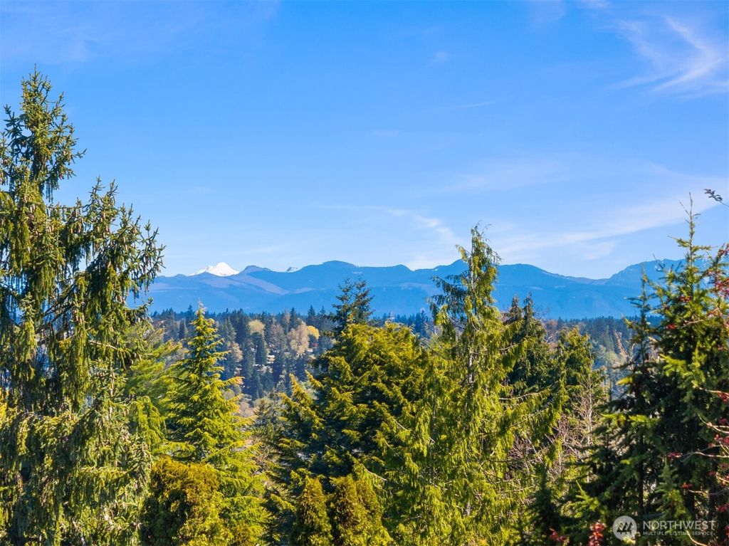 Photo of 4275 95th Avenue SE, Mercer Island, WA 98040 (MLS # 2363071)