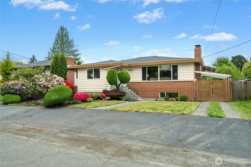 Photo of 3512 S Austin Street, Seattle, WA 98118 (MLS # 2379874)
