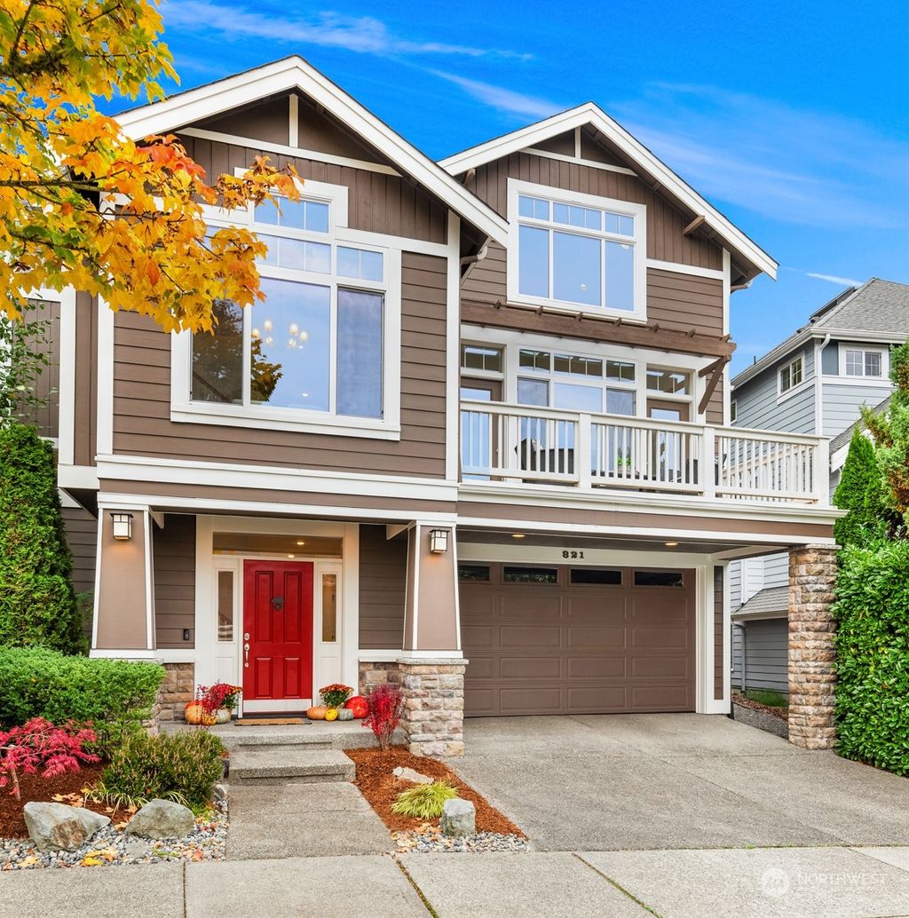 Photo of 821 Bear Ridge Drive NW, Issaquah, WA 98027 (MLS # 2301990)