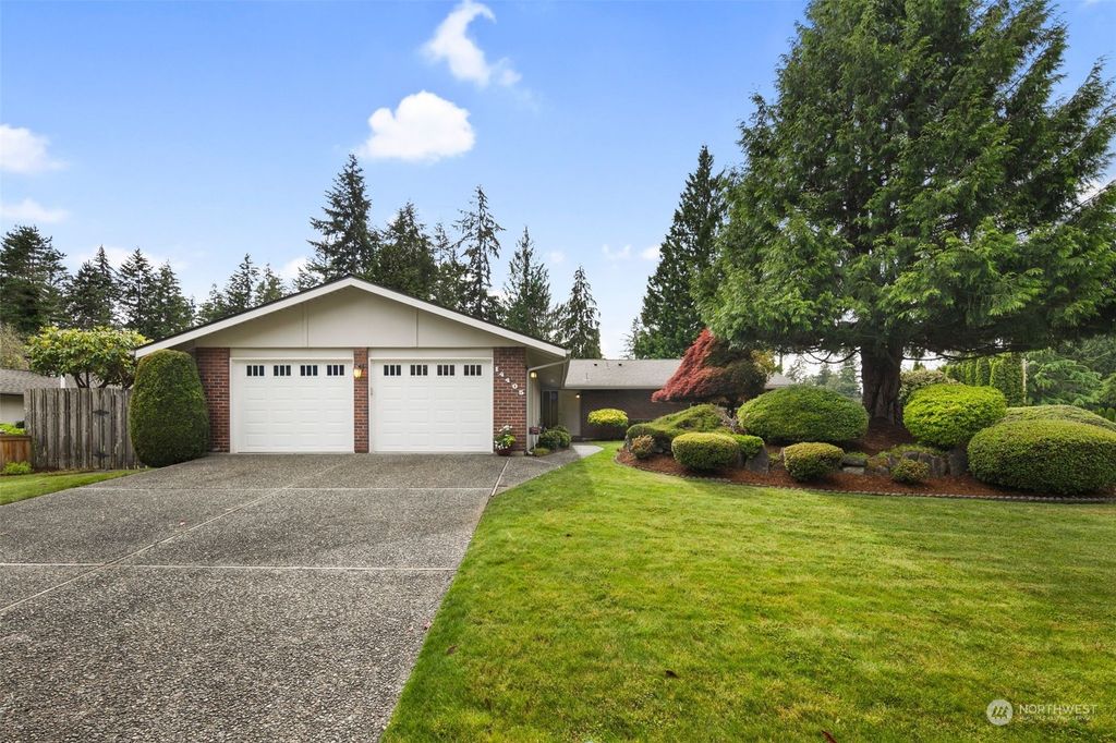 Photo of 14405 157th Place SE, Renton, WA 98059 (MLS # 2319478)