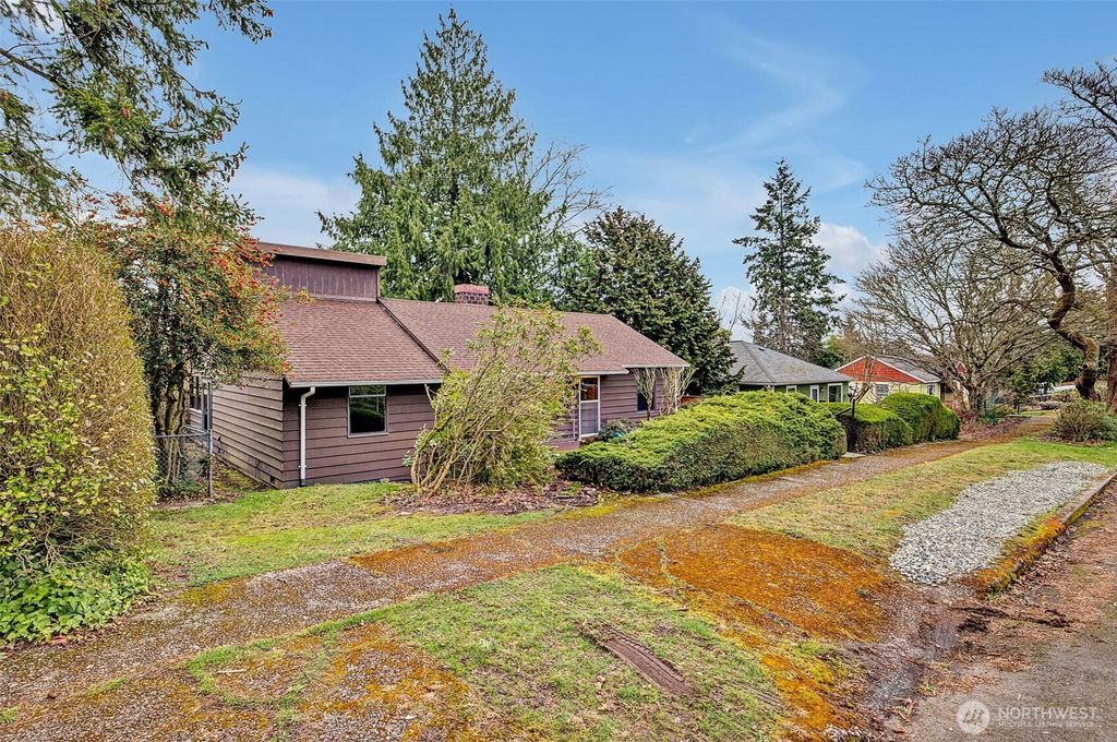 Photo of 10014 33rd Avenue SW, Seattle, WA 98146 (MLS # 2339683)