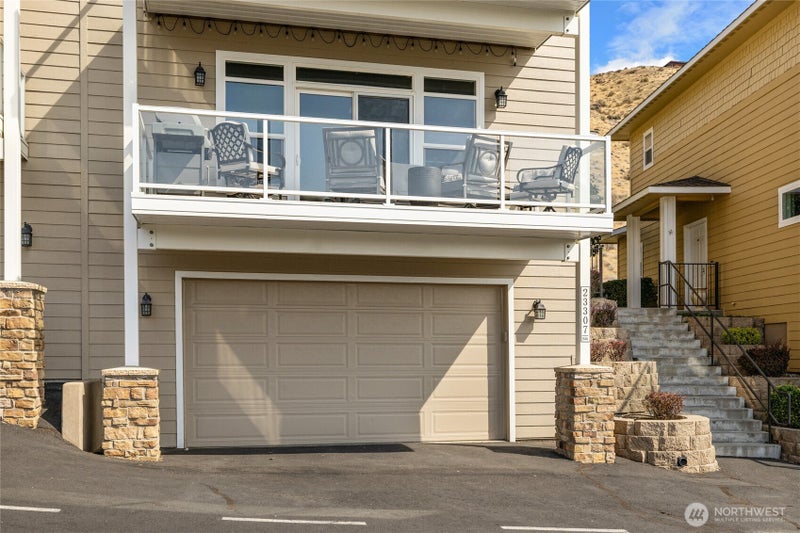 23307 Sunserra Loop NW