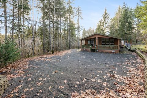 Photo of 150 N Beaver Drive, Hoodsport, WA 98548 (MLS # 2469228)