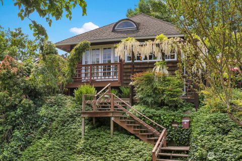 Photo of 4229 46th Avenue S, Seattle, WA 98118 (MLS # 2535162)