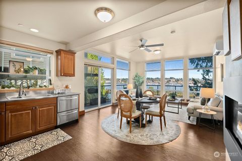 304 West Bay Drive NW Unit 101, Olympia, WA 98502 - MLS#: 2309086