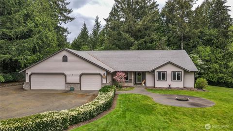 Photo of 103 SE Alder Manor Lane, Shelton, WA 98584 (MLS # 2512569)