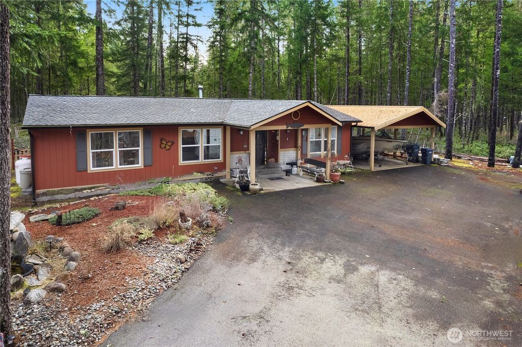 Photo of 20 N Olympic Court, Hoodsport, WA 98548 (MLS # 2481985)
