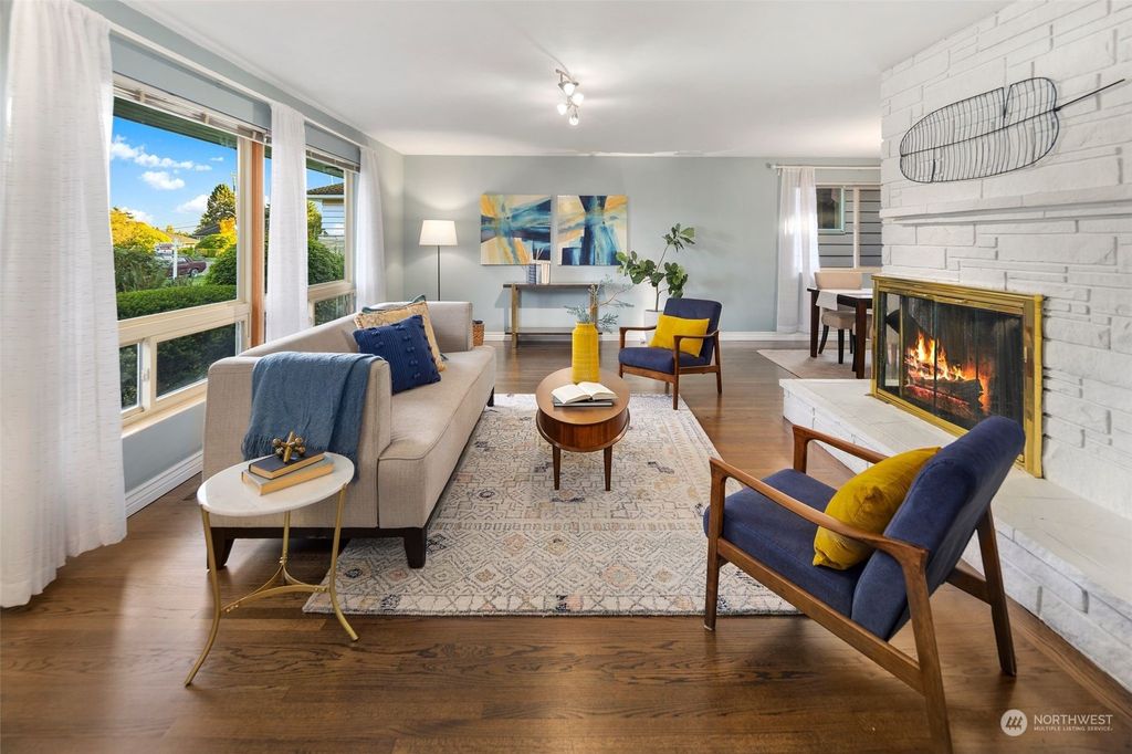 Photo of 10523 11th Avenue NW, Seattle, WA 98177 (MLS # 2170062)