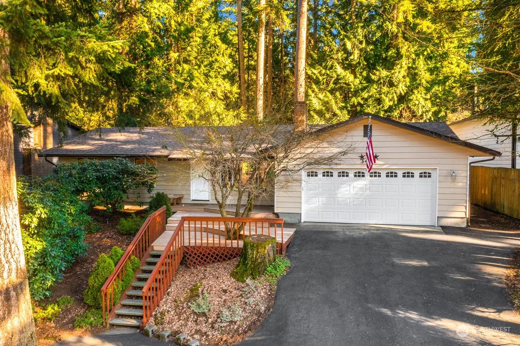 Photo of 3423 95th Drive SE, Lake Stevens, WA 98258 (MLS # 2327017)