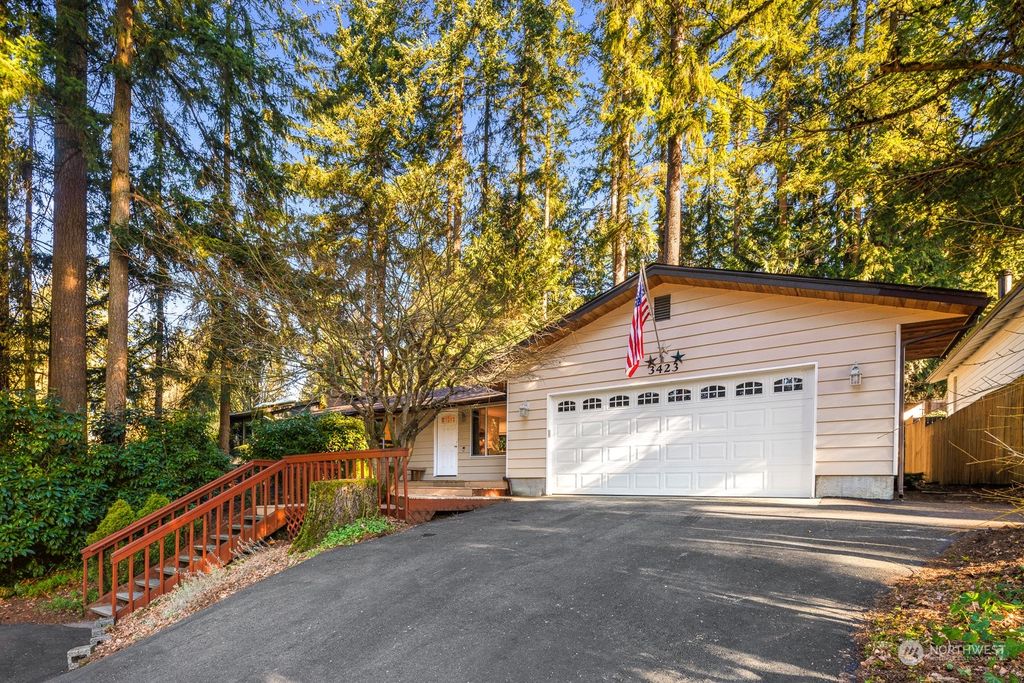 Photo of 3423 95th Drive SE, Lake Stevens, WA 98258 (MLS # 2327017)
