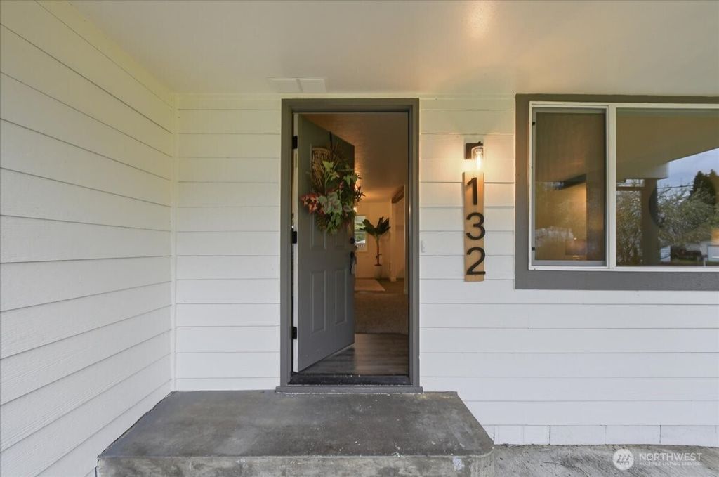 Photo of 132 Green Acres Drive, Castle Rock, WA 98611 (MLS # 2510254)