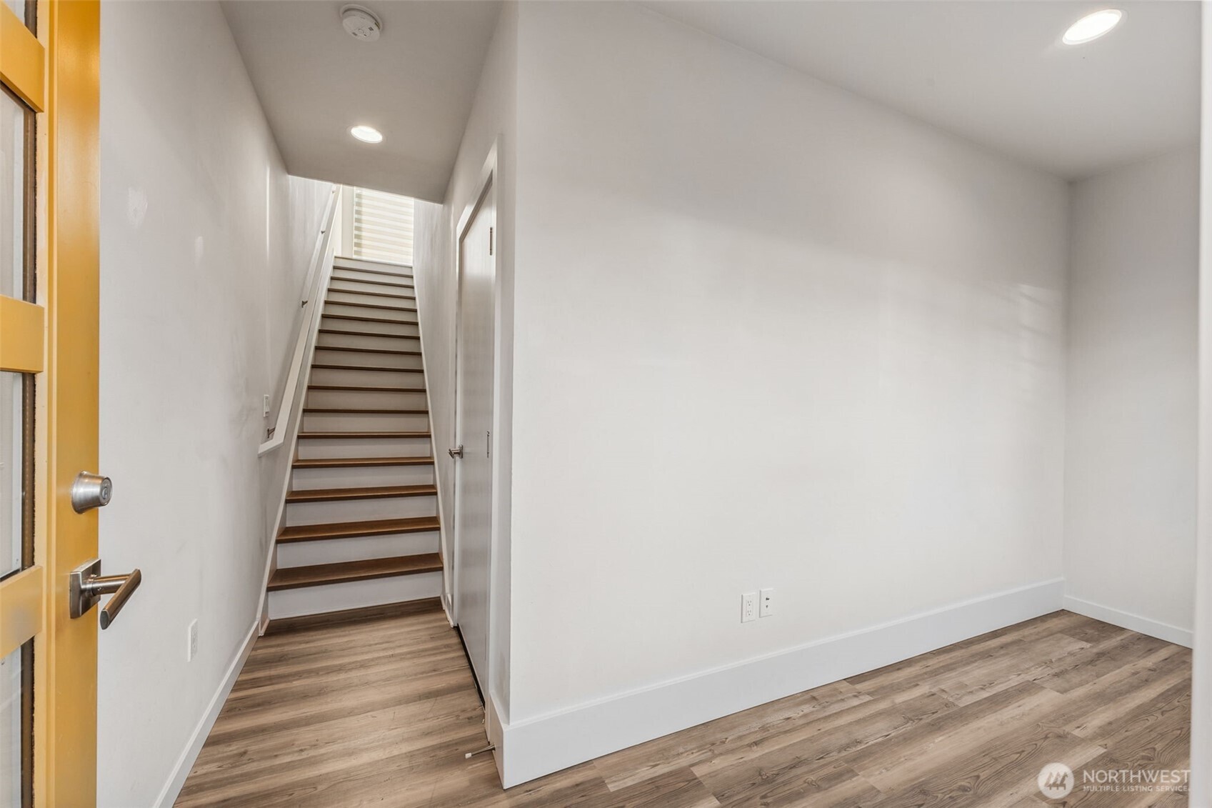 3709 S. Dakota Street