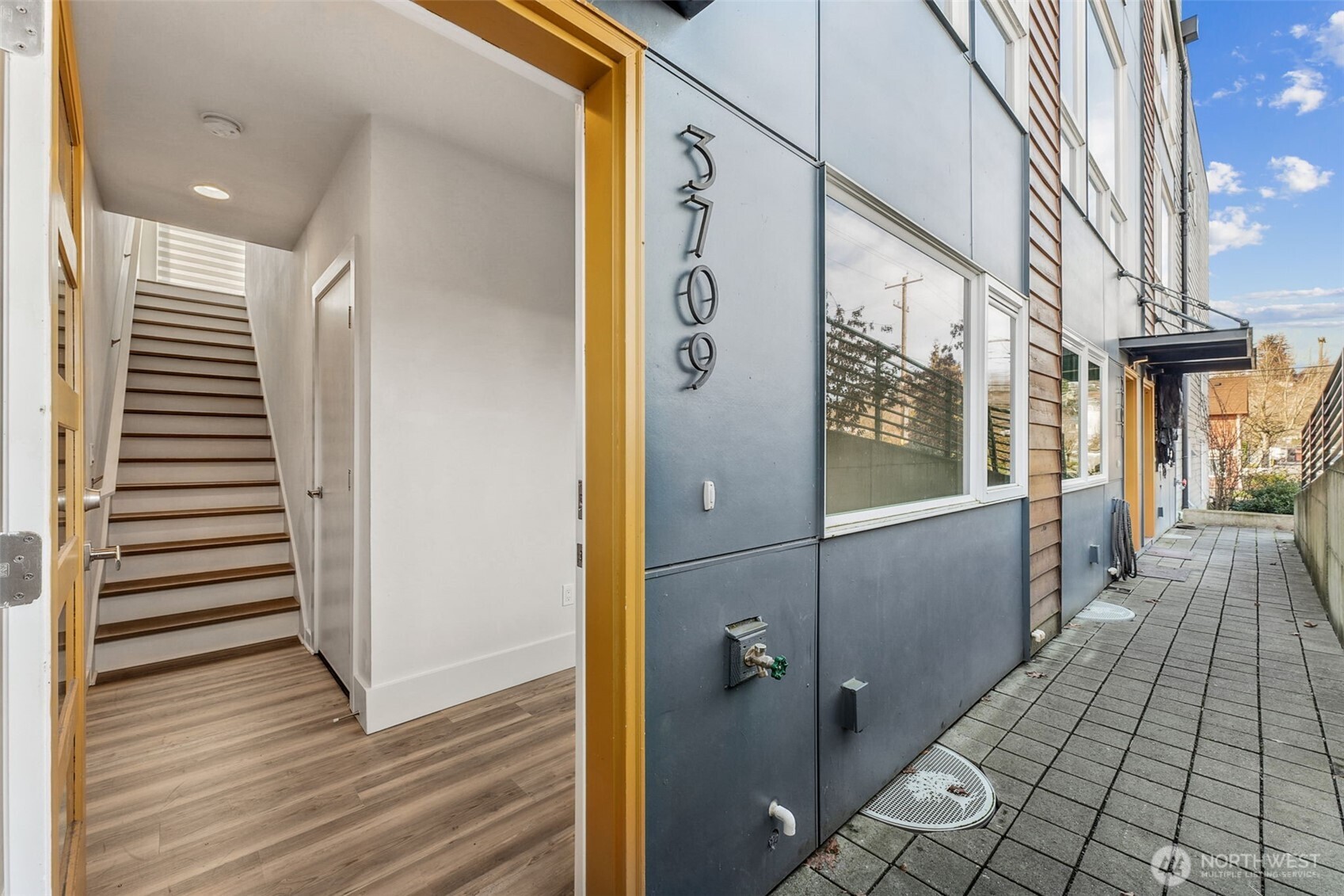 3709 S. Dakota Street