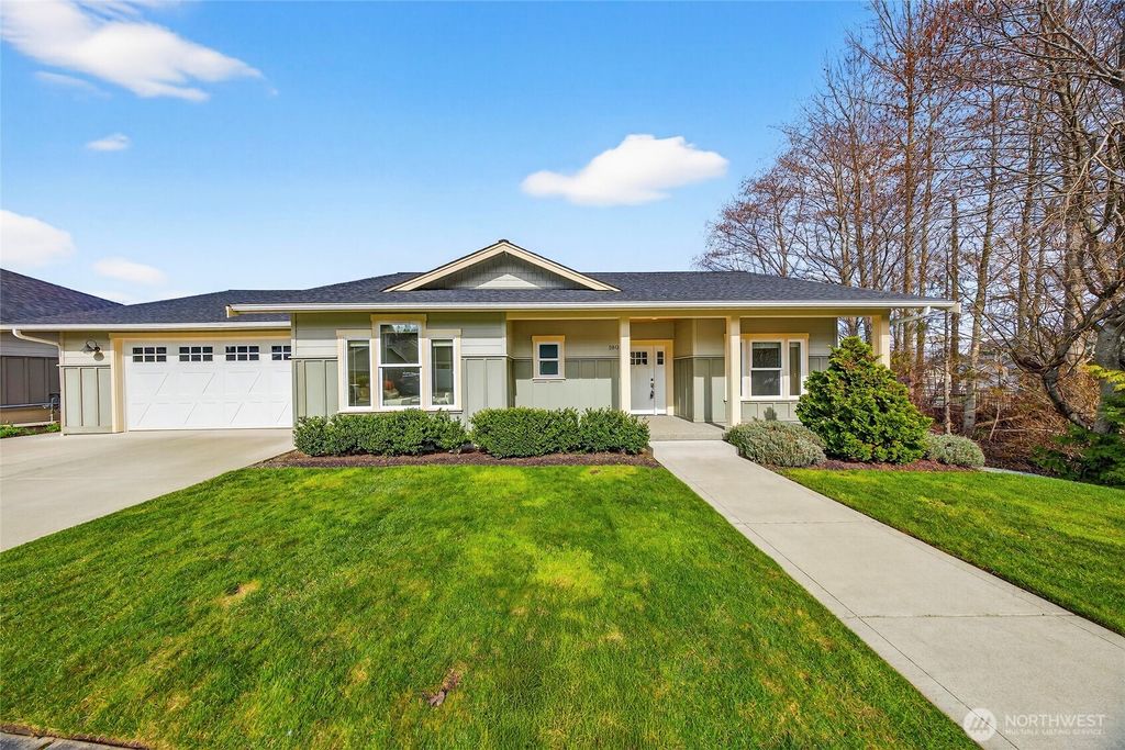 Photo of 1806 40th Court, Anacortes, WA 98221 (MLS # 2487067)