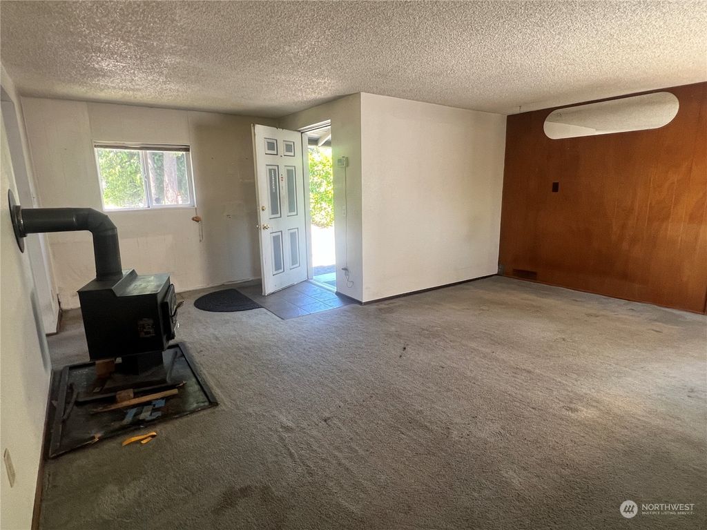 Photo of 11138 5th Avenue S, Seattle, WA 98168 (MLS # 2263050)